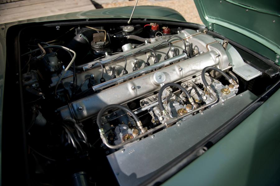 Моторный отсек Aston Martin DB4 GT (0104/L) 1960 года  (фото 38 из 40)